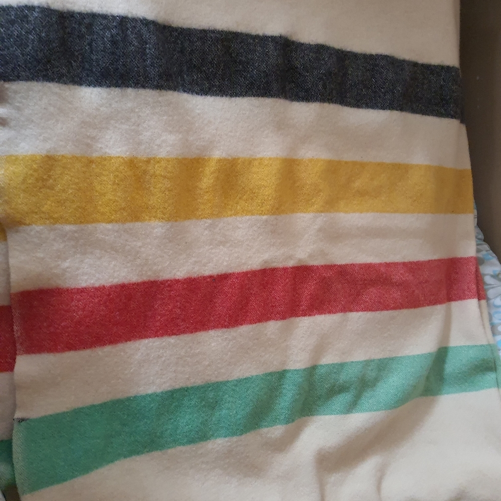 Vintage Ayers Wool Blanket Sz: Queen